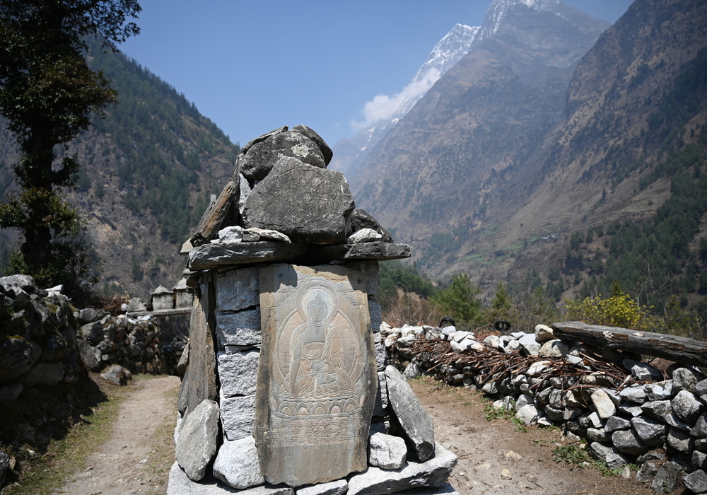 manaslu trek view