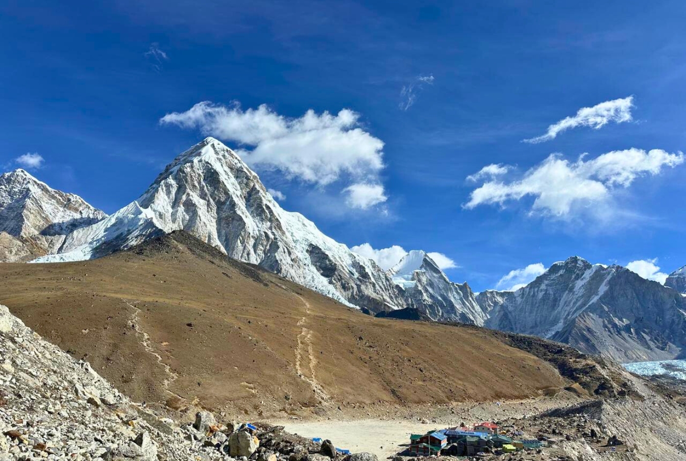Everest base camp best season